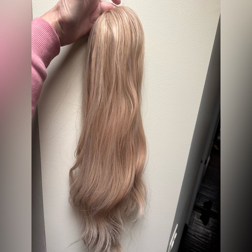 Drawstring 24” ponytail in blond